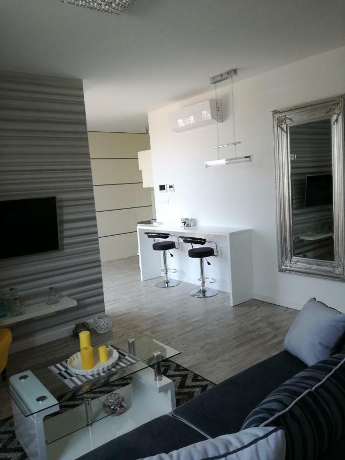 Apartamento Ambiente Dunajská Streda Exterior foto